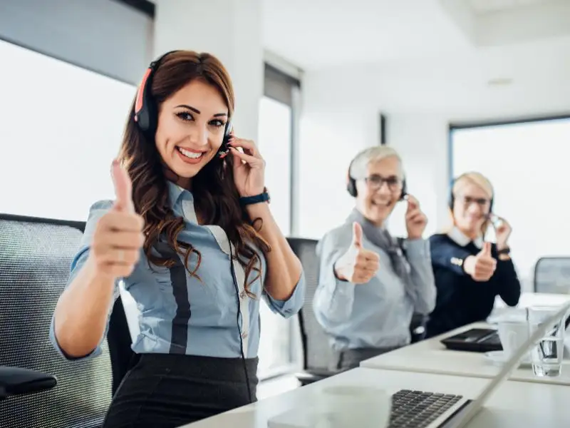 IT services for business by Savi Enterprises delivered through expert IT support professionals ensuring reliable customer and technical assistance.